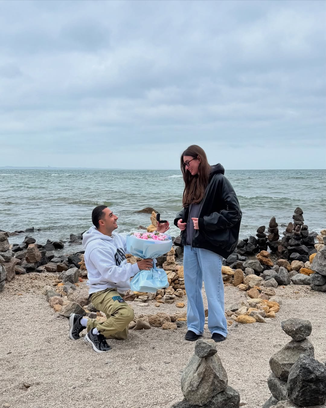 На березі Чорного моря: Раміль з "Курган і Агрегат" зворушливо освідчився коханій (фото)